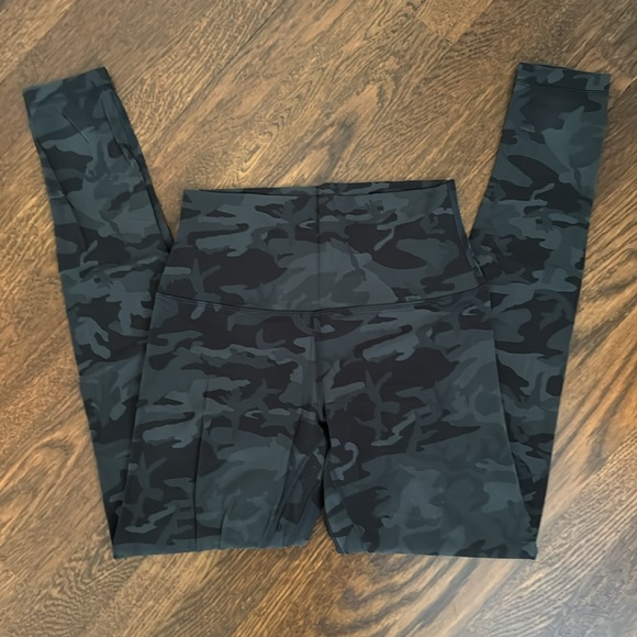 Lululemon Align Leggings - Picture 2 of 2